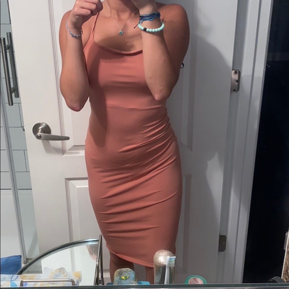 NWT DRESS - Picture 4 of 6